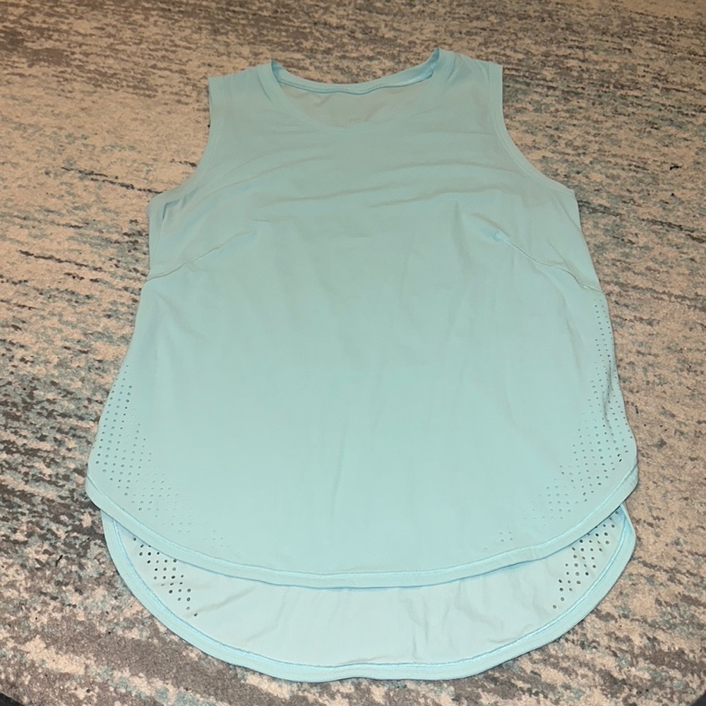 Lululemon tank
